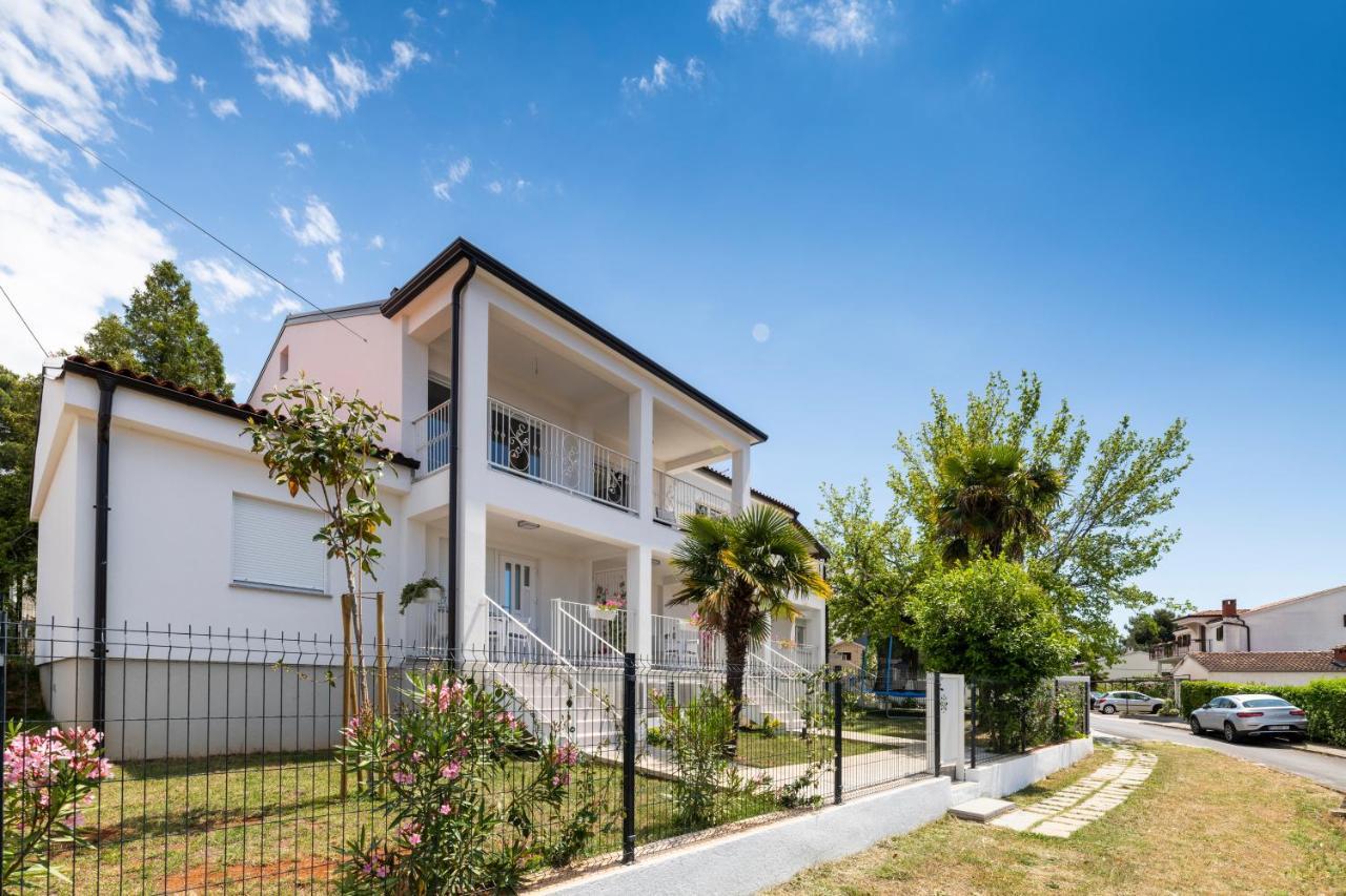 Pribetic Apartments Пореч Экстерьер фото